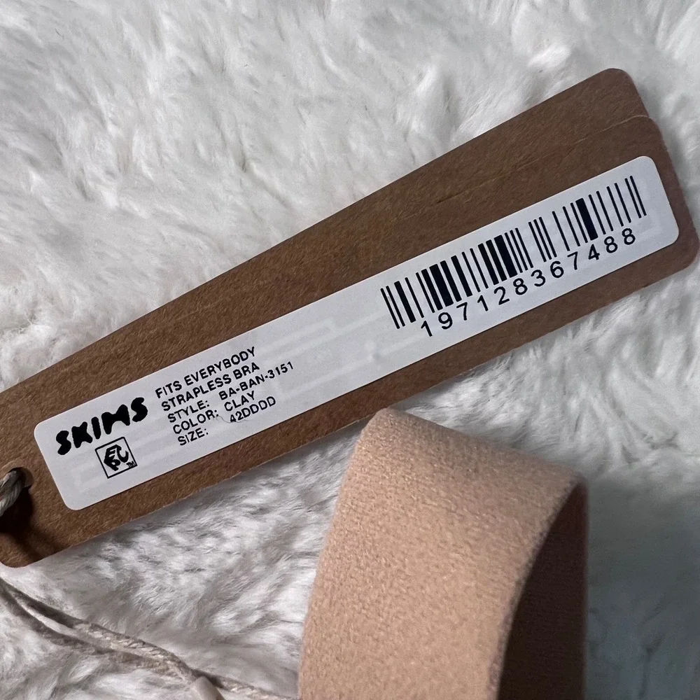 Skims Women's‎ Fits Everybody Strapless Bra Clay Tan Size 42DDDD BA-BAN-3151 NWT